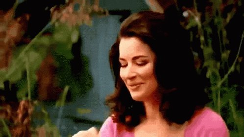 Watching Nigella for the first time as a food perv. It's like https://t.co/2suadGw4vm