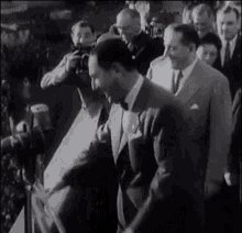 Peron Saludo Solar Juan Domingo PERON GIF