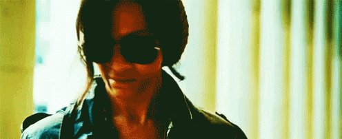 Happy birthday, Zoe Saldana 