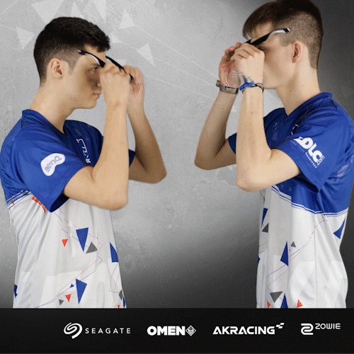 La demi-finale des #UnderDogs contre @MisfitsGG.Premier risque d'être éblouissante !
18h00, soyez là. 🐰 vs 🦊 https://t.co/zF2r2ltSYD