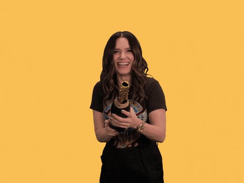 Happy birthday to the amazingly talented, powerful, and kind hearted queen miss Sophia Bush    