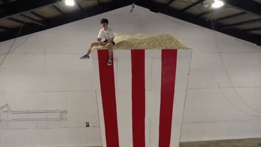 To celebrate his 5 million subscribers, Japanese creator @sushi_riku popped 5 million kernels of popcornΒ β https://t.co/3AZx7eh0QB https://t.co/IVSjXL9xLI