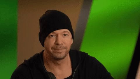 HAPPY BIRTHDAY TO DONNIE WAHLBERG! Wishing you all the best! Have an safe birthday Donnie.     