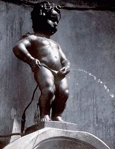 Manneken Pis GIF