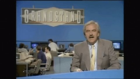 Happy birthday to two legends of the game and Des Lynam! 