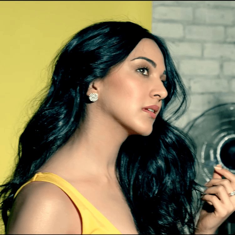 HAPPY BIRTHDAY KIARA ADVANI 

