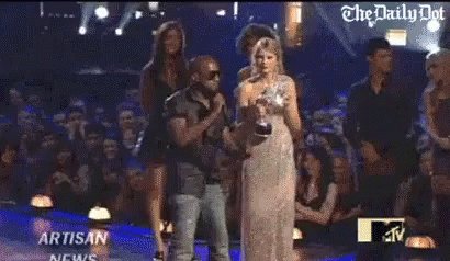 Kanye Interrupts Taylor Swi...