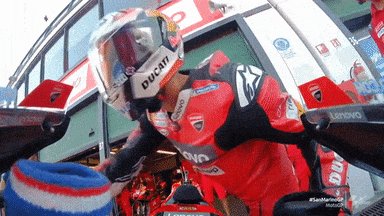 Andrea Dovizioso Point GIF by MotoGP
