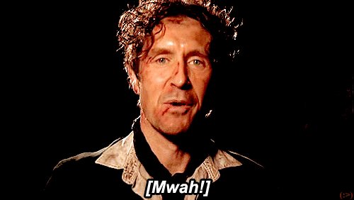 A very happy birthday to the incredible Paul McGann! 

Never change king 