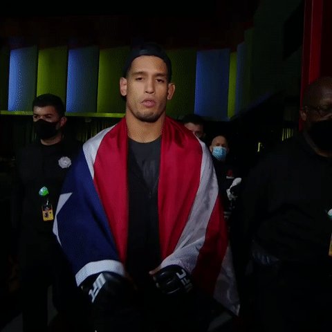 Tras obtener contrato en la tercera temporada de #DWCS eran muchas las expectativas por Baeza en llegara lejos en el Octágono. Ya ha cumplido con varias, logrando espectaculares victorias vía KO ante Aldana y Brown #UFCVegas15 https://t.co/UABZ5QH8Ab