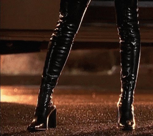 Online 🌟Have a great day 😚 https://t.co/MNXWz8z2l3