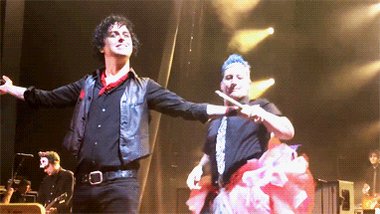 Happy birthday Tré Cool!!    