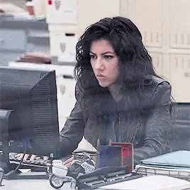 Brooklyn99 Rosa GIF