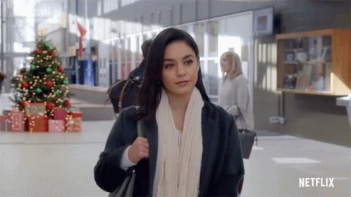Happy birthday Vanessa Hudgens  