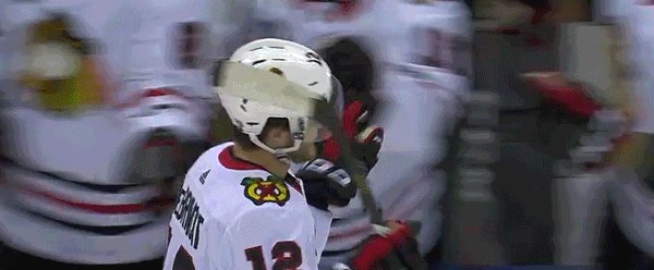 MEOW!
DeBrincat pounces on the @ConstellationEG Power Play and the #Blackhawks are on the board. #CHIvsFLA https://t.co/zwT7RZnZNK
