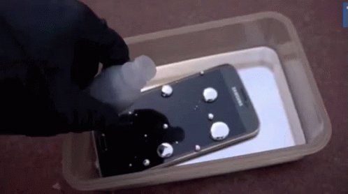 IPhone Waterproof GIF