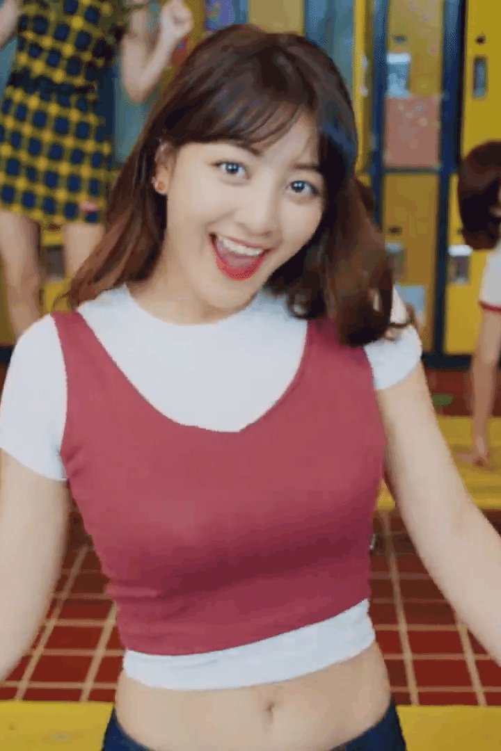 Why didn't take pictures of twice jihyo. 😭. 