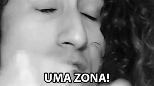 Uma Zona Felps GIF