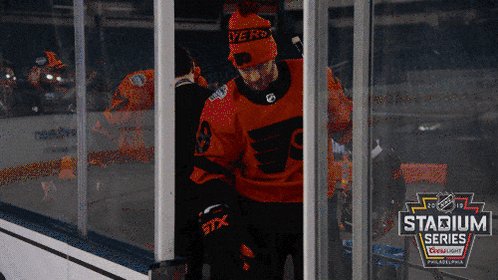 Happy birthday to the captain, Claude Giroux! 