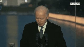 "Let us shine the lights in the darkness along the sacred pool of reflection and remember who we lost," Pres.-elect Joe Biden says in solemn moment at lighting ceremony honoring victims of COVID-19. https://t.co/c7ZW4GUVZ3 https://t.co/kyrd4nbr3Q