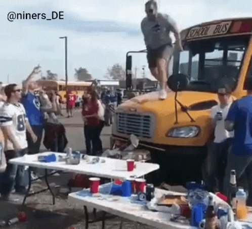 Hell of a season for the Buffalo Bills. Give yourselves a well deserved table bump #BillsMafia. https://t.co/ny73N5zX93