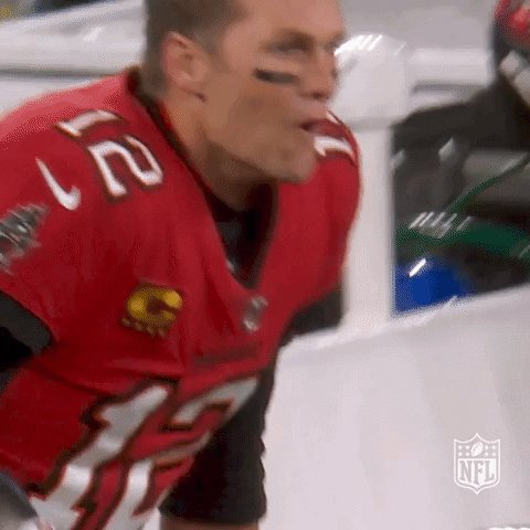 Field Goal?! Packers really just put the ball in Tom Brady’s hands with 2 minutes left. #TBvsGB https://t.co/SUFOg5bvAI