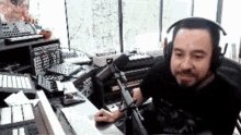    Happy Birthday Mike Shinoda, enjoy your day 