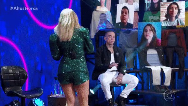 Noite de sábado e eu tô assistindo o #AltasHoras nesse ritmo da @LexaOficial https://t.co/oeDu066Lpo