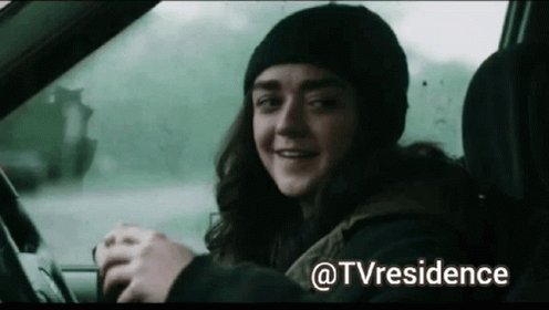 Maisie Williams GIF