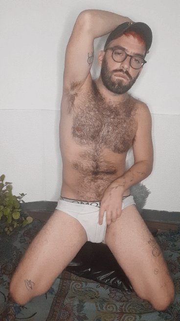 Voy a regalar algunas suscripciones a mi onlyfans. 
¿Que tenes que hacer? Simple dale Rt y fav a esta