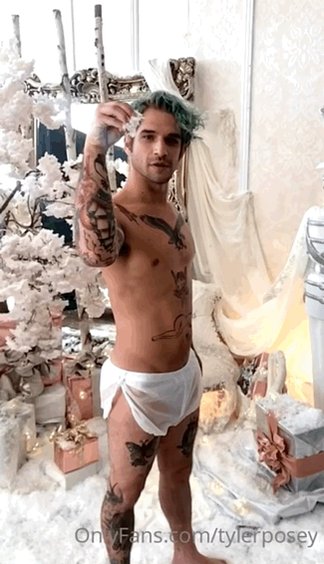 Famous Bulges on X: "Tyler Posey bulge 🍆 https://t.co/CnGFadObpw" / X
