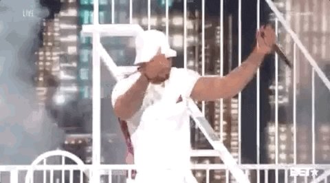 Method Man is really fine as the fuckkkk    damn Happy 50th Birthday Dadddddddy 