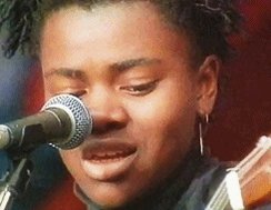      HAPPY BIRTHDAY TRACY CHAPMAN 

Tracy Chapman - Fast car  