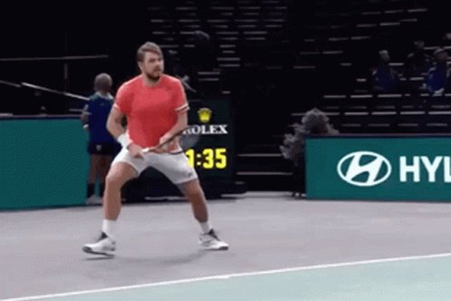 Stan Wawrinka Sliding Foreh...