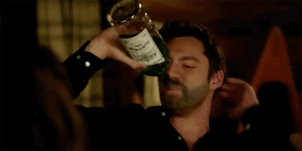 He doesn t drink alcohol. Поднимаю бокал. Алкоголь gif. Гифки выпивка. Бухаем gif.