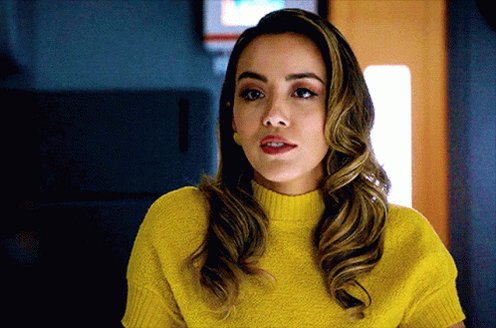 Happy birthday chloe bennet <3 
