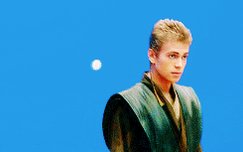 HAPPY BIRTHDAY HAYDEN CHRISTENSEN I LOVE YOUUUU 