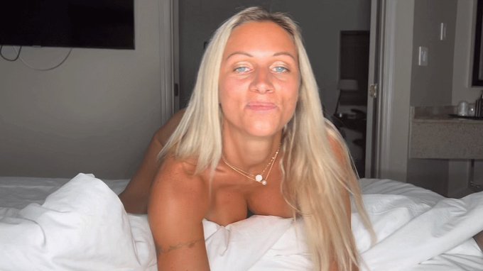 How to make me smile. https://t.co/khVSLw0GUX