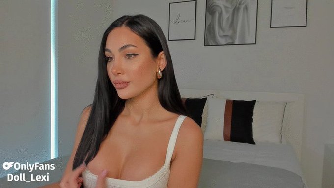 Heyy 😍! I'm online and feeling really playful @MyFreeCams! #onmfc https://t.co/btYCQ7WLe9 💚 https://t<a href="/tag/onmfc"class="tags"><span>#onmfc</span></a>