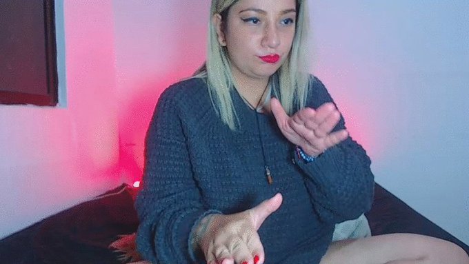I'm online @MyFreeCams! #onmfc https://t.co/FMT4rZwCfJ 💚 https://t.co/taDpdzyds1<a class="tags" href="/tag/myfreecams">@myfreecams</a><a href="/tag/onmfc"class="tags">#onmfc</a>