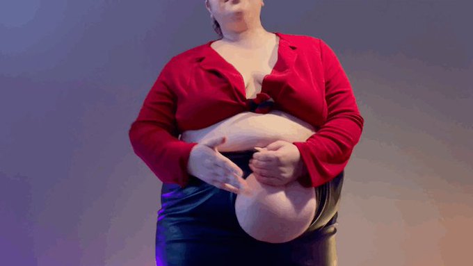 That skirt used to fit&hellip; 3 MONTHS AGO 🤯🤯  New @Curvage1 Video! ✨❤️&zwj;🔥  https://t.co/tXCU8nuPWR https://t<a class="tags" target="_blank" title="On Twitter" href="/?out=eyJ0eXAiOiJKV1QiLCJhbGciOiJIUzUxMiJ9.eyJpYXQiOjE3MjE3MTg4MTksImlzcyI6InR3cG9ybnN0YXJzLmNvbSIsIm5iZiI6MTcyMTcxODgxOSwiZXhwIjoxNzUzMjU0ODE5LCJyZWRpcmVjdF91cmwiOiJodHRwczovL3R3aXR0ZXIuY29tL0N1cnZhZ2UxIn0.k8jbnSI5QRtkGaQMZooTtLwjq2q4bAfgQN8_V4XDBGvP3wgxHtDAnkueSuasvTGdLnmUo6CWaageDzuehyjgoA">@Curvage1</a><a href="/tag/happysaturday"class="tags"><span>#happysaturday</span></a>