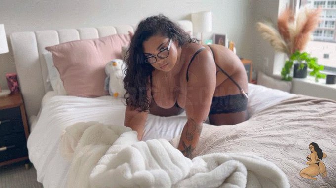 🫦🍑 https://t.co/wGeXOLRRno