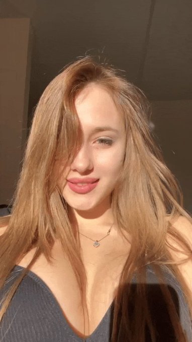 Kiss u 😍😍😍😍 https://t.co/A9iJIIvtwL