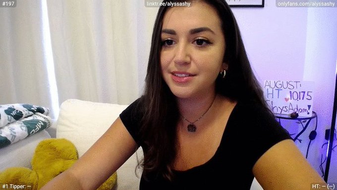 I'm online @MyFreeCams! #onmfc https://t.co/rPEB6GwfK8 💚:) https://t.co/yPeB9VvbZ6<a class="tags" href="/tag/myfreecams">@myfreecams</a><a href="/tag/onmfc"class="tags">#onmfc</a>