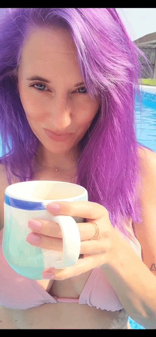 Perfect start to the day ☕️ https://t.co/kZwRGTQJtQ