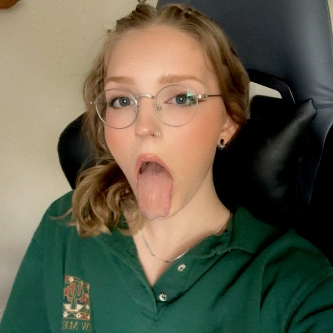 sluuuurp~* https://t.co/Jhp6qm9sdv