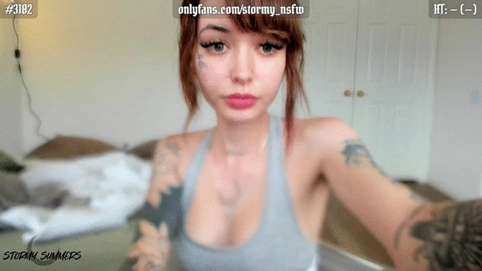 My cute face is online come love me currrently 3234 https://t.co/Rfl5lYgavi 💚 https://t.co/ql5i8aHeA