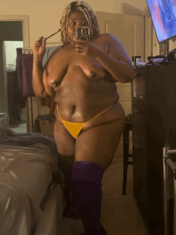 Fuck y&rsquo;all up to? https://t.co/fxAOpU7OGe