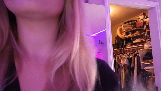 logging onto mfc! come see me here>>> #myfreecams https://t.co/vfaGRP2usF https://t.co/RwGFMDvtlg<a href="/tag/myfreecams"class="tags">#myfreecams</a>