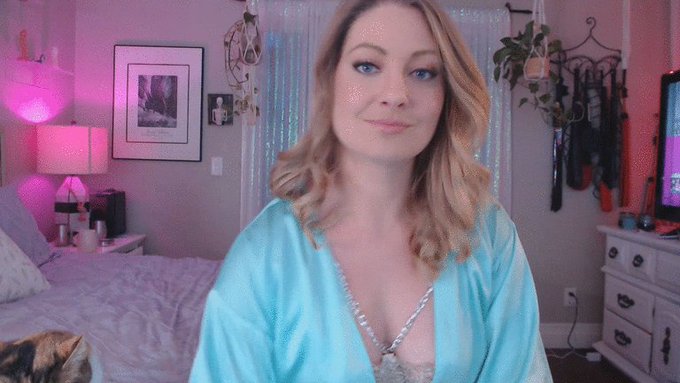 logging onto mfc! come see me here>>> #myfreecams https://t.co/vfaGRP2usF https://t.co/to6XmRS8RM<a href="/tag/myfreecams"class="tags">#myfreecams</a>